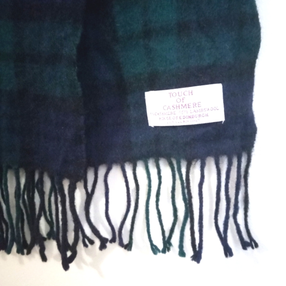 HOUSE OF EDINBURGH Cashmere & Lambswool Blend Scarf. - Picture 3 of 3